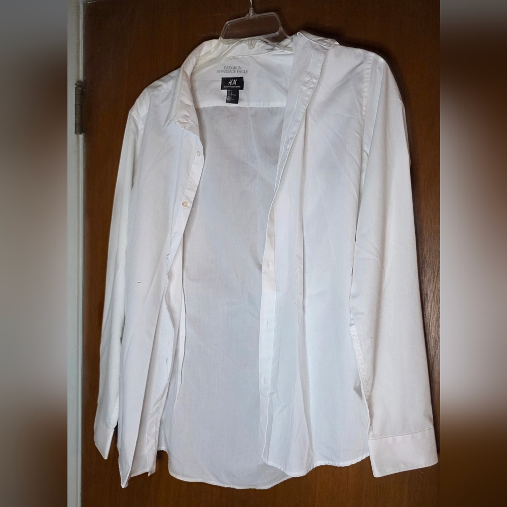 H&M Slim Fit White Button-Up Shirt Size L